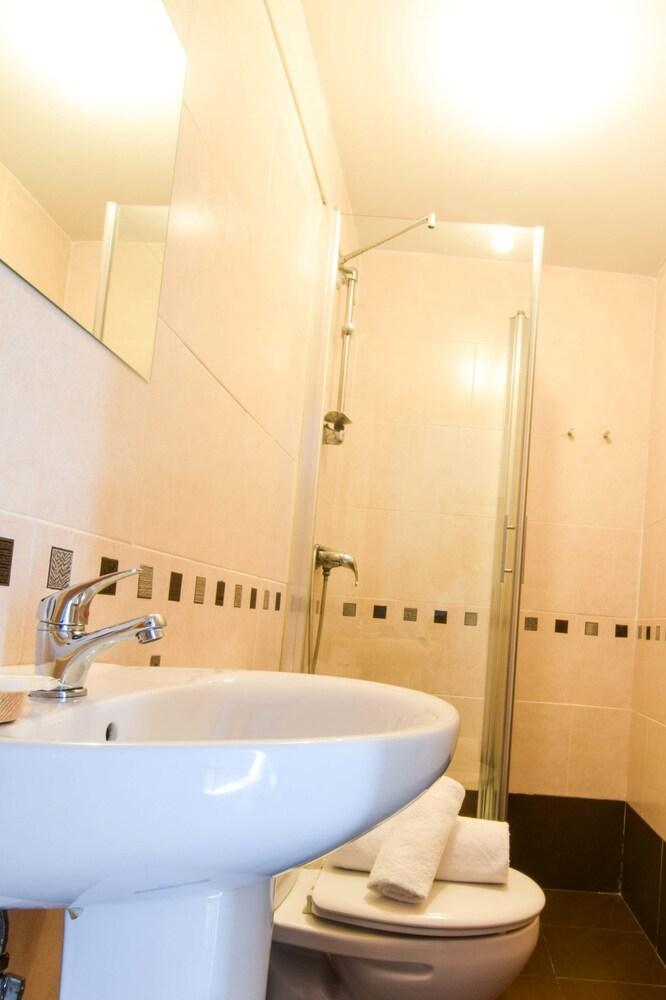 Letmalaga Gisela Apartment ภายนอก รูปภาพ